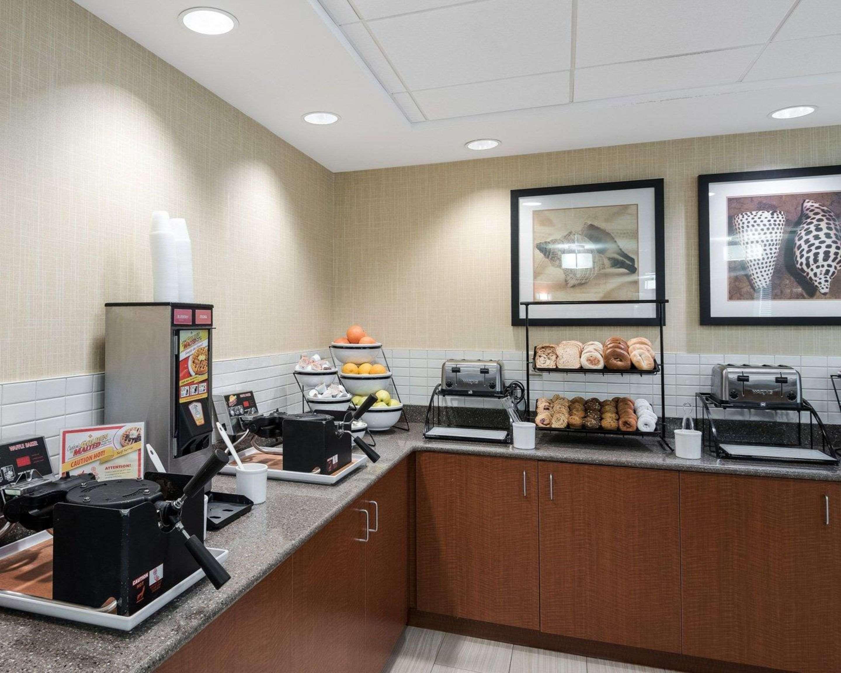 Comfort Inn Рехобот Бич Экстерьер фото